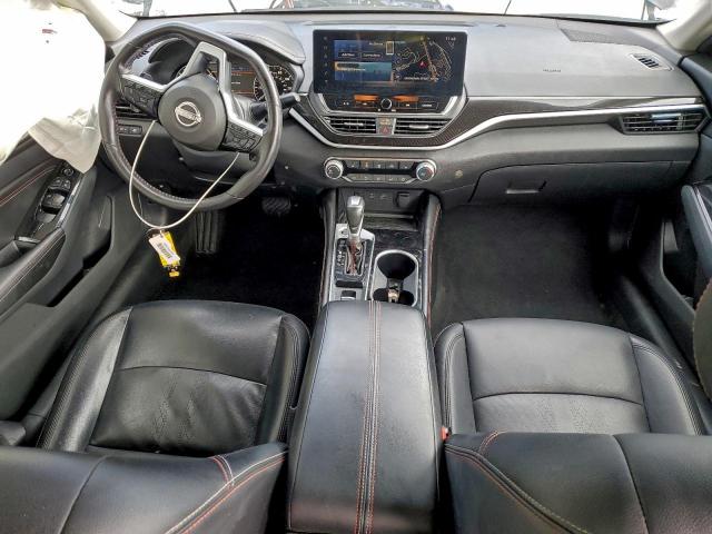 Nissan Altima Sr Image 2