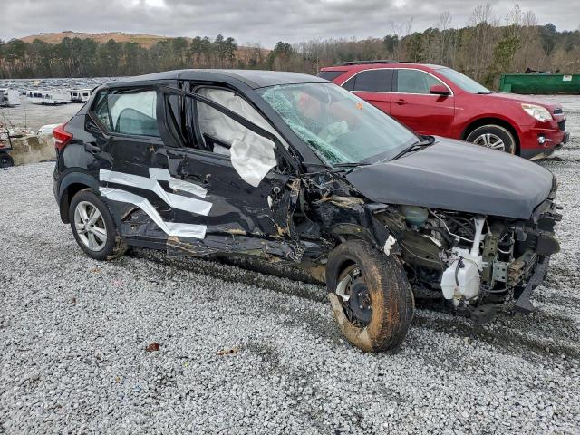 Nissan Kicks S Image 6