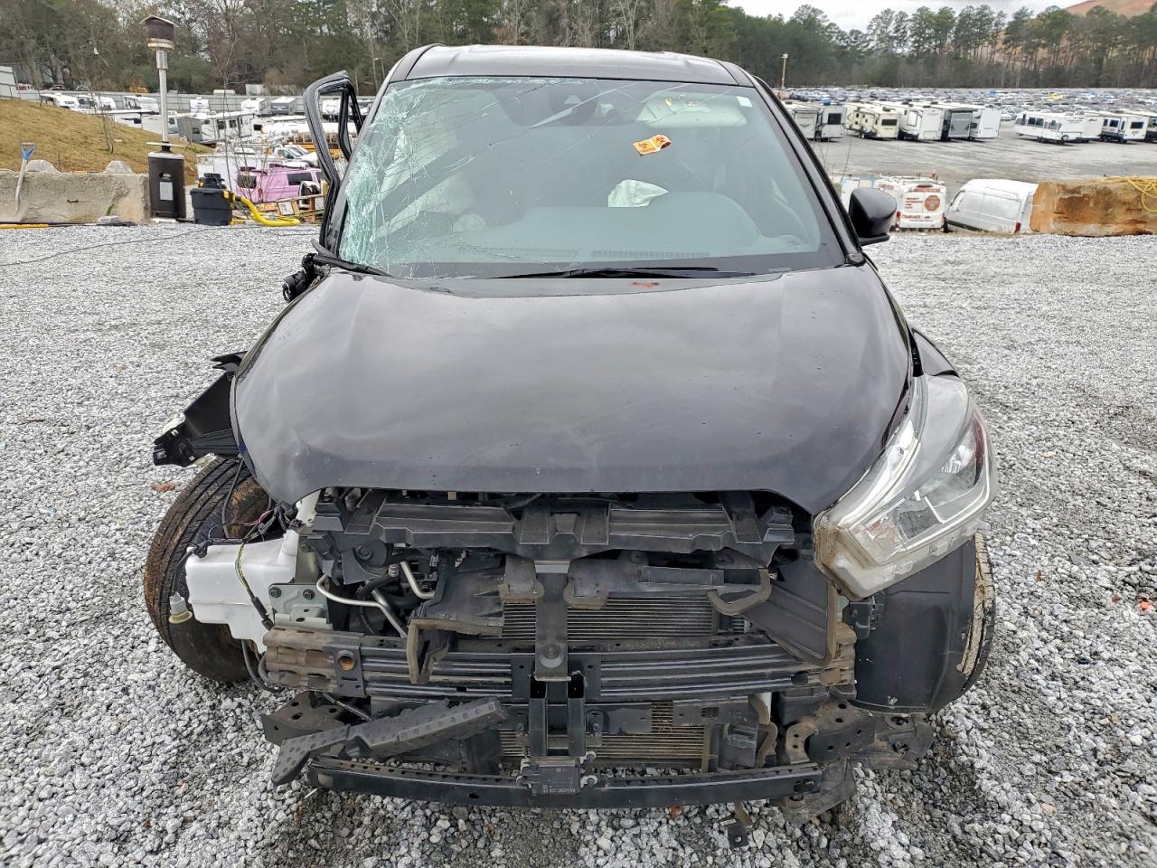 Nissan Kicks S Image 7