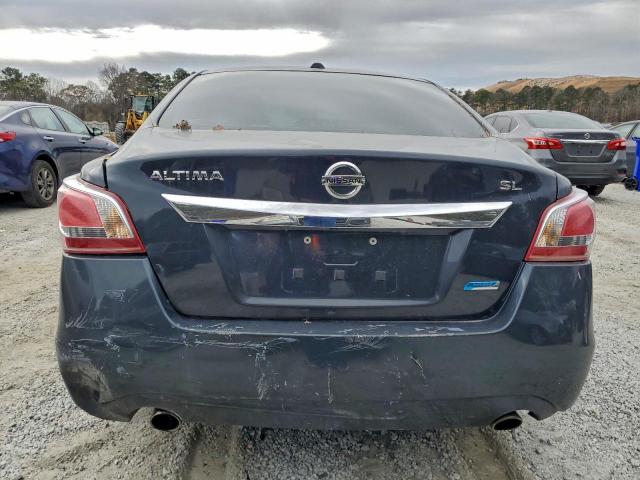 Nissan Altima 2.5 Image 3