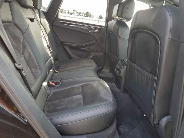 Porsche Macan S Image 13
