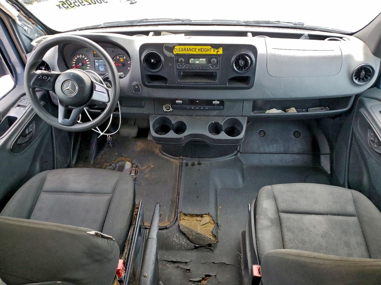 Mercedes-Benz Sprinter 2500/3500 Image 10