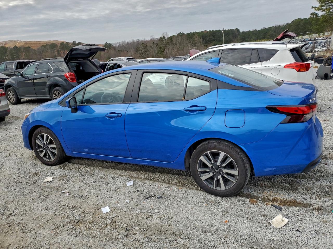 Nissan Versa Sv Image 4