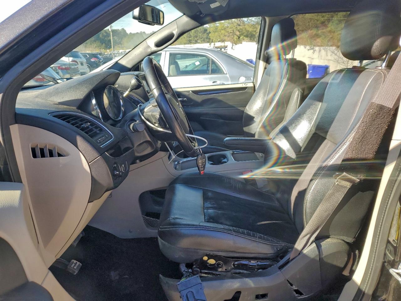 Dodge Caravan Sxt Image 8