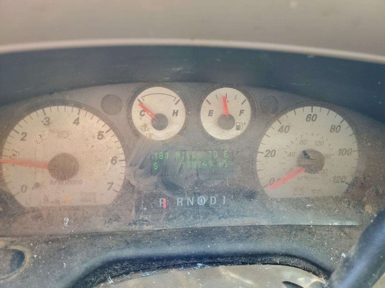 Ford Taurus Sel Image 10