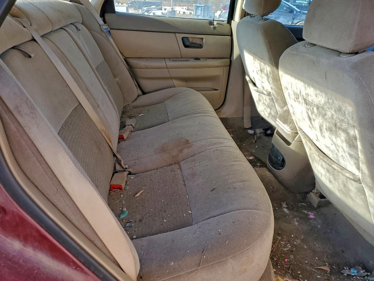 Ford Taurus Sel Image 12