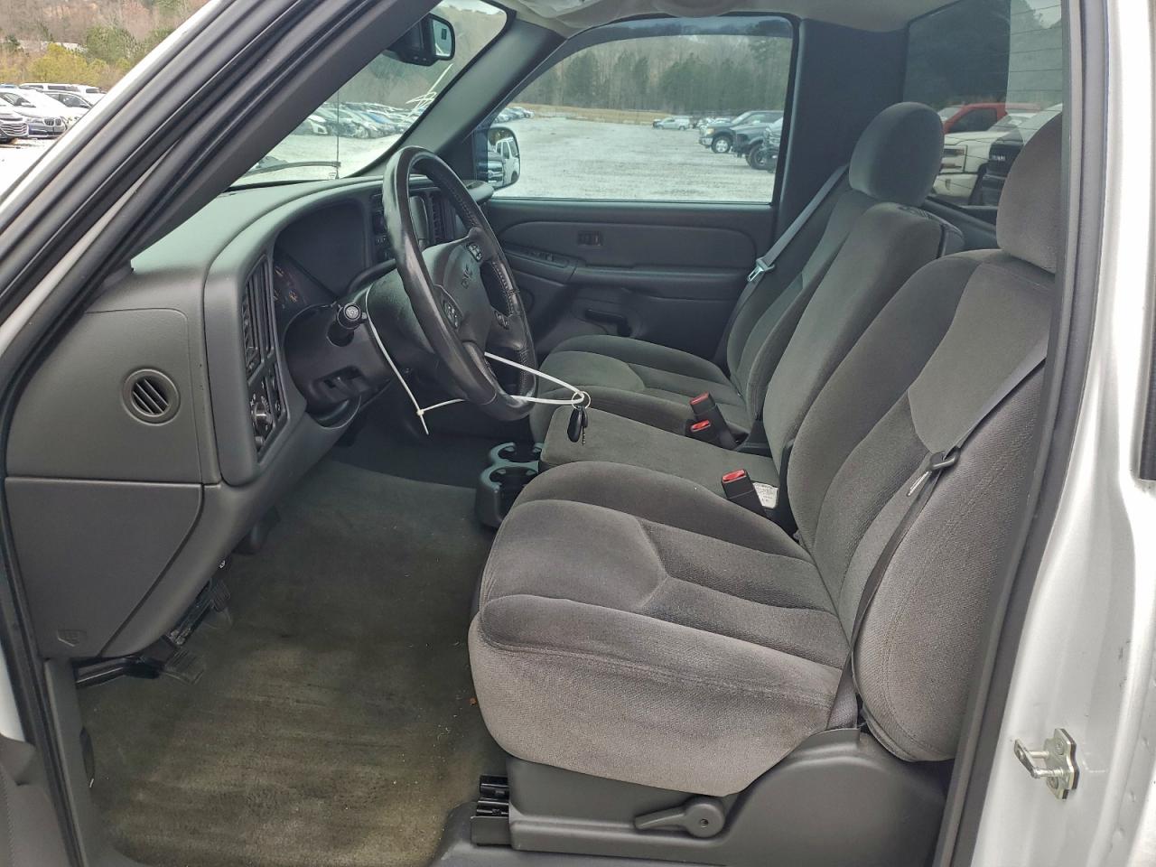 GMC Sierra C1500 Image 12