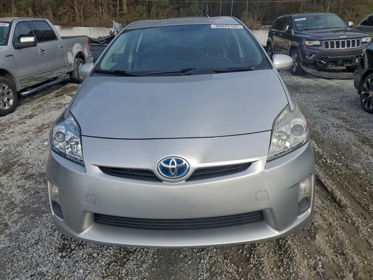 Toyota Prius Image 12