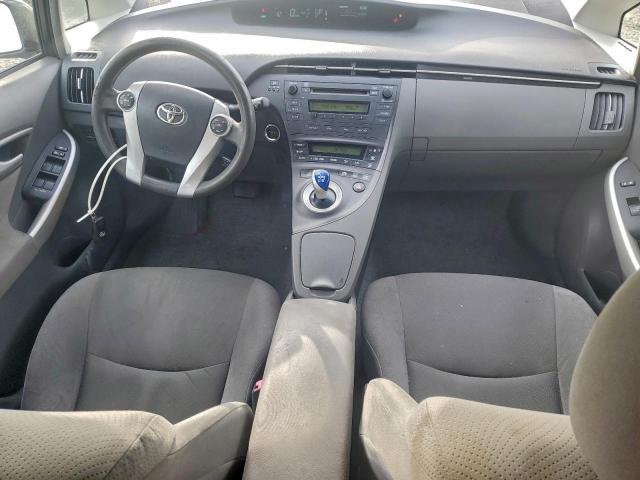 Toyota Prius Image 11