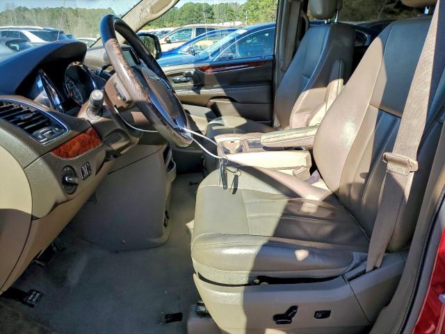 Chrysler Minivan Touring Image 13