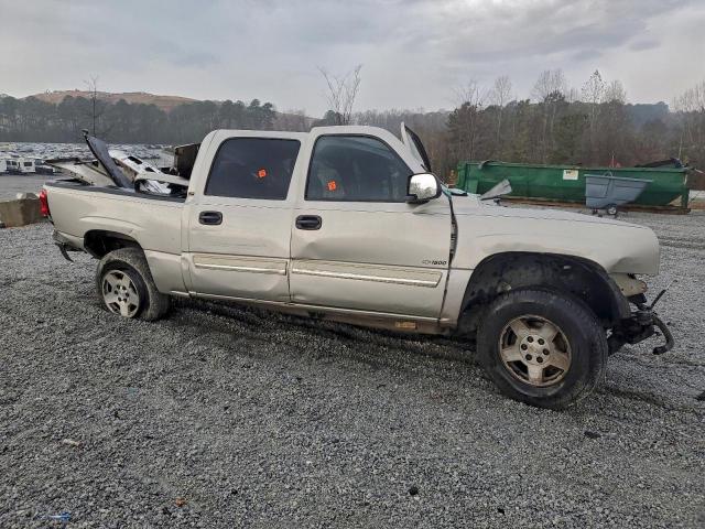 Chevrolet Silverado C1500 Image 2
