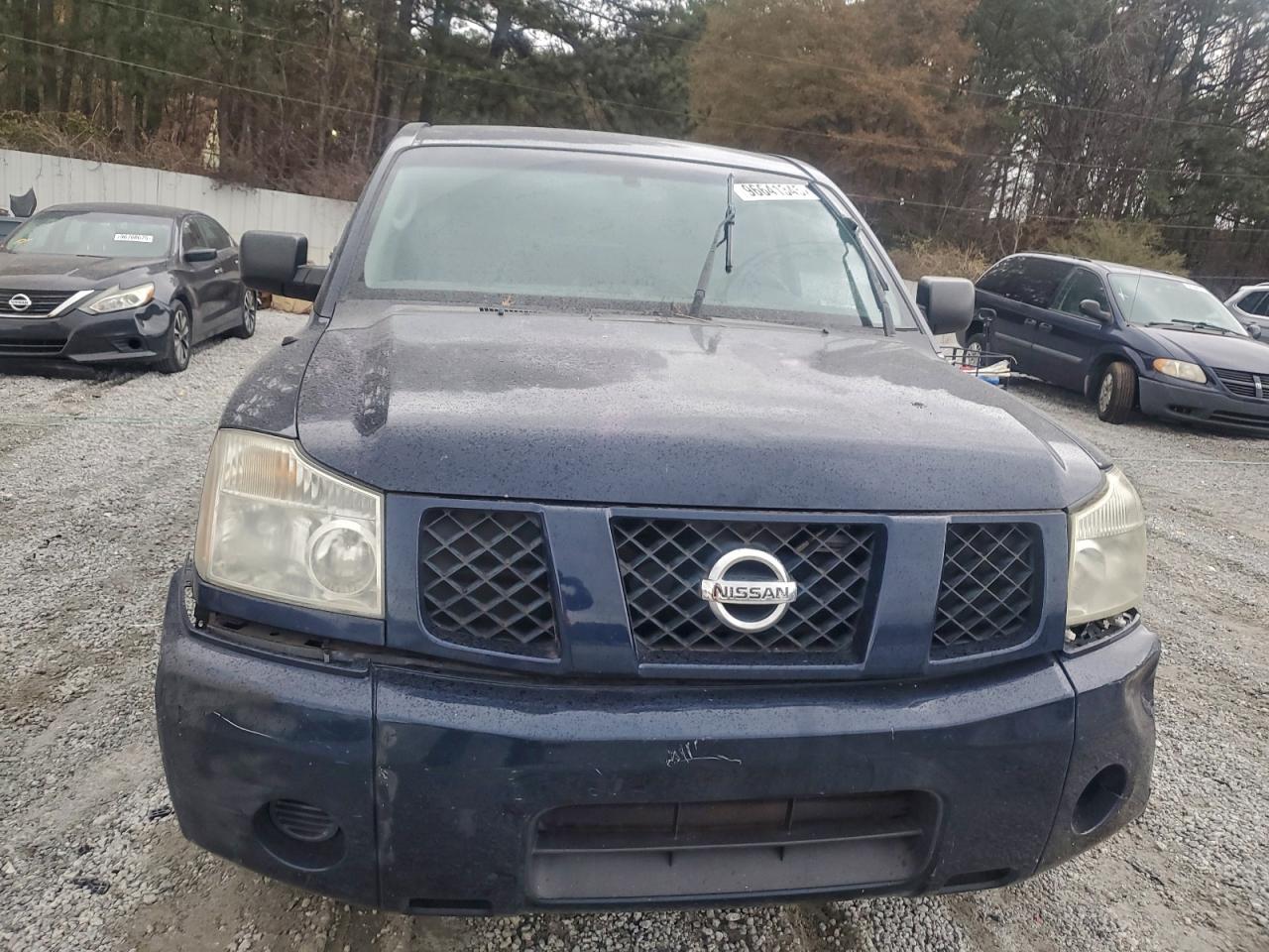 Nissan Titan Xe Image 8