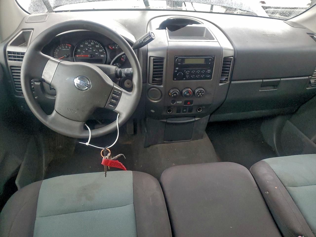 Nissan Titan Xe Image 6