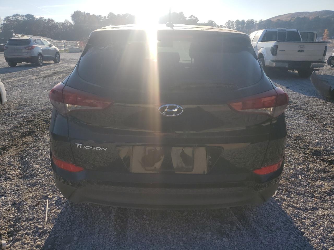 Hyundai TUCSON Se Image 9