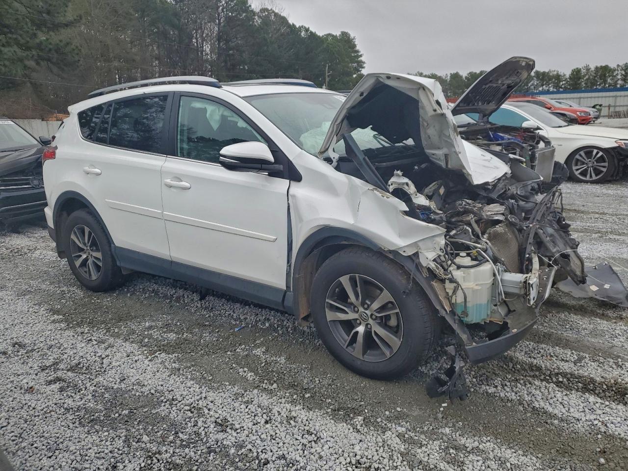 Toyota RAV4 Adventure Image 13