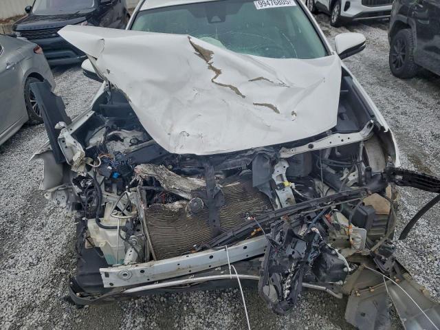 Toyota RAV4 Adventure Image 10